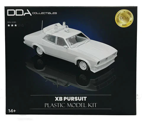 DDA XB Falcon Pursuit Mad Max 1/24 Plastic Kit