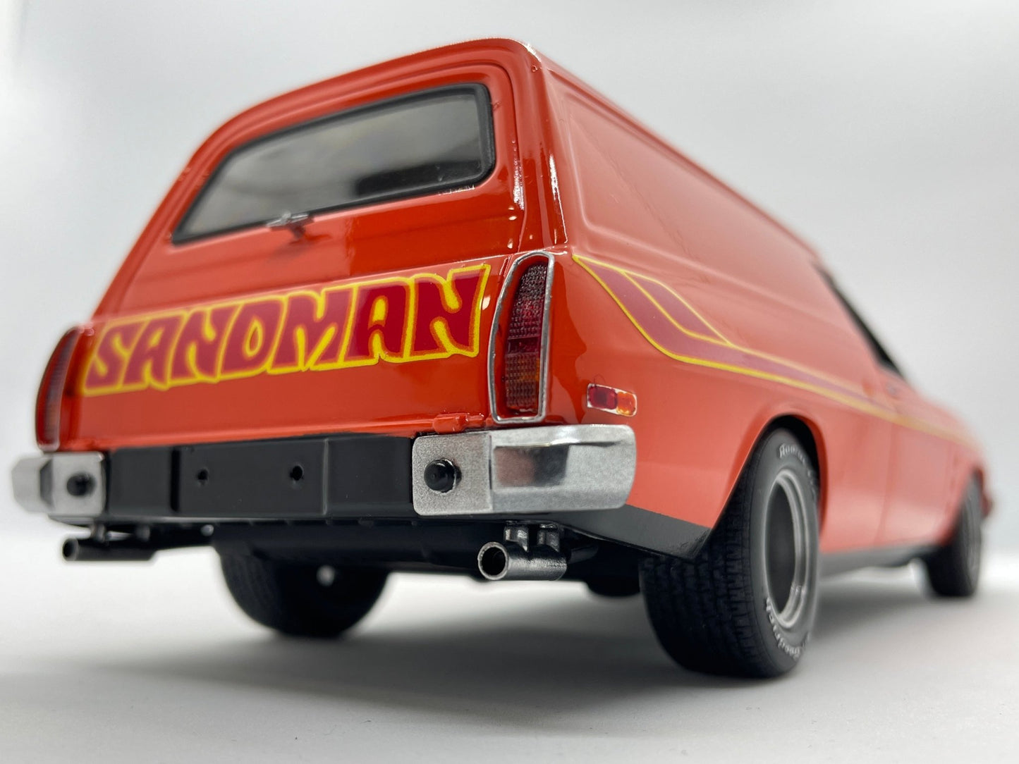 Stripe Graphics DDA Holden Sandman - Lazy Modeller